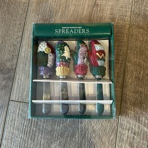 Boston Warehouse Christmas Spreaders